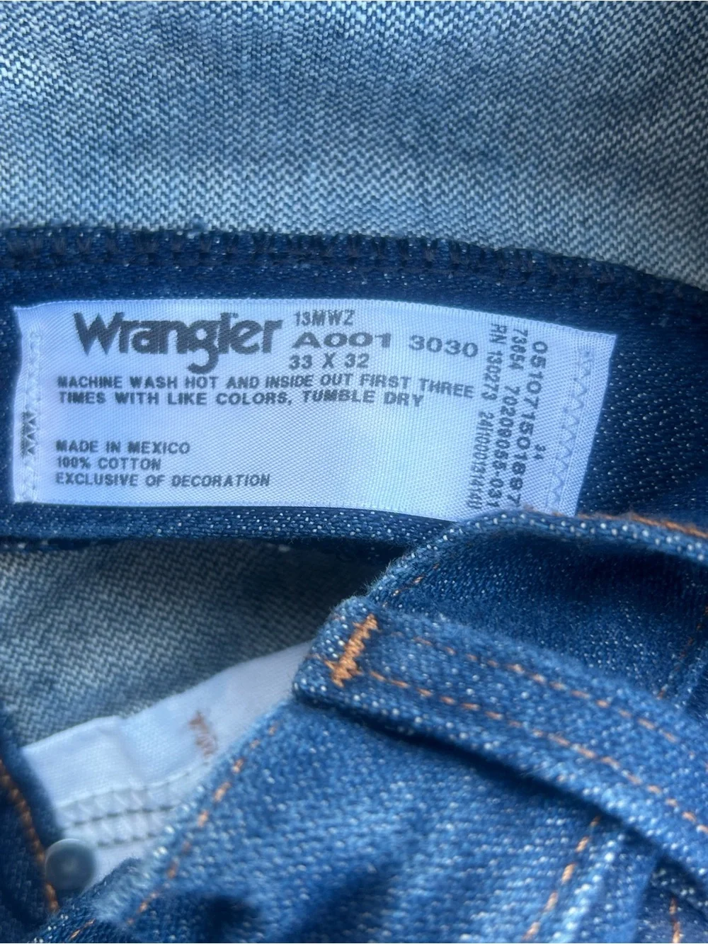 Wrangler Blue Denim Jeans with Orange Stitching 33x32